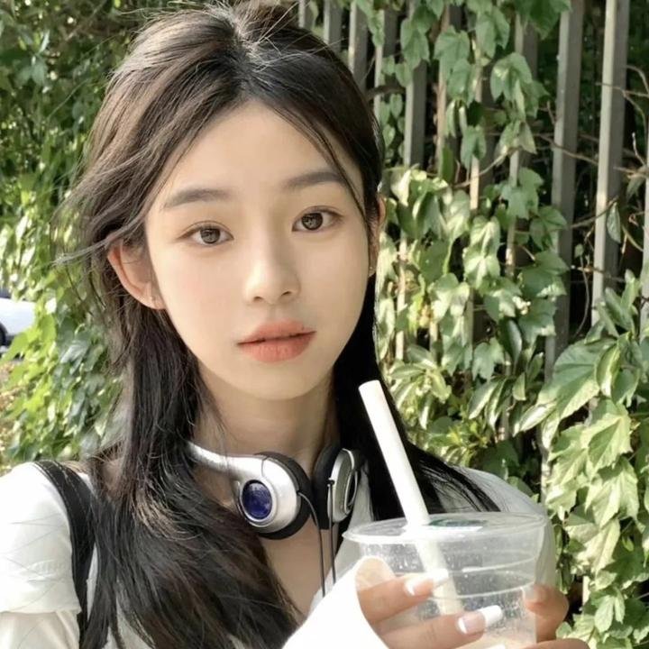 女仆琳恩